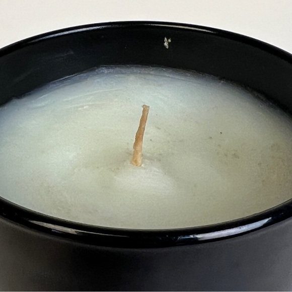 Aritzia Cedar  Candle Discontinued Made in France Since 1902 - Picture 2 of 5